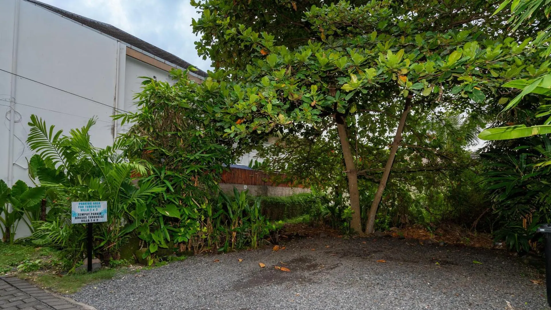 Beautiful Modern Villa In The Heart Of Seminyak